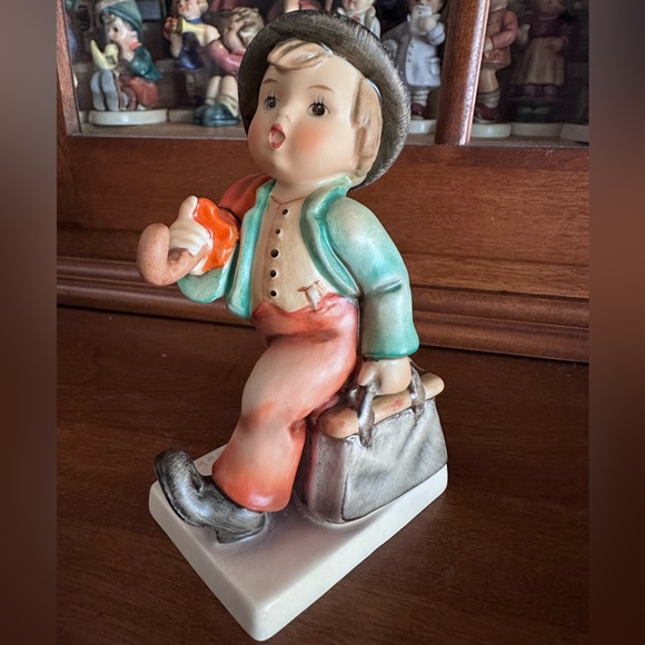 🧡TM5 ‘Merry Wanderer’ Hummel Goebel #11/0 - Picture 2 of 8